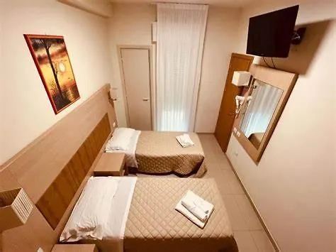 Hotel Cuba Aeroport Restaurant Rimini 3*,